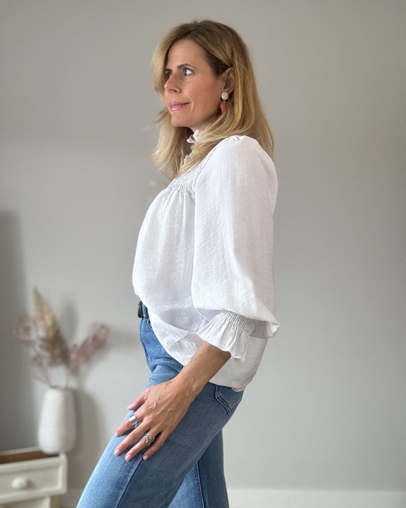 Blusa blanca engomada