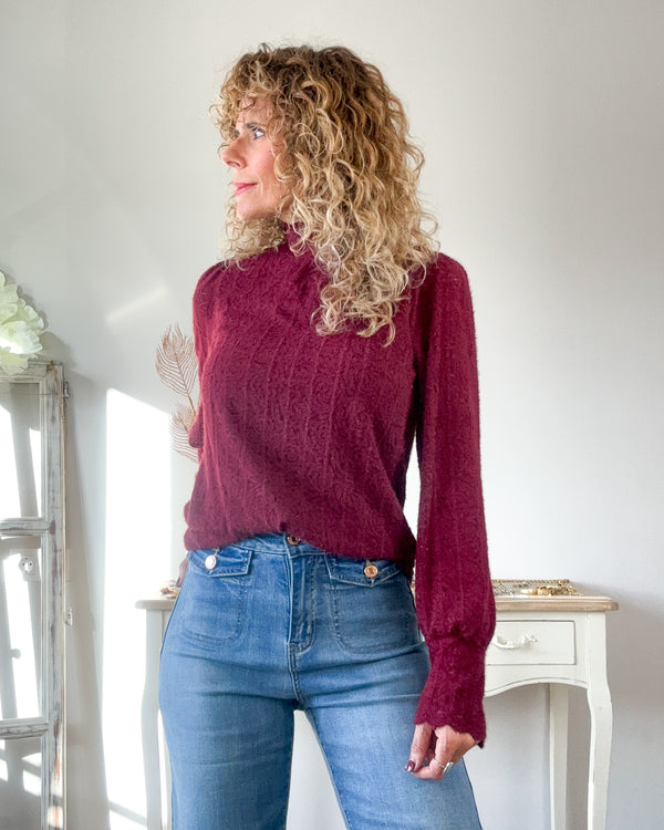 Blusa romántica burgundy