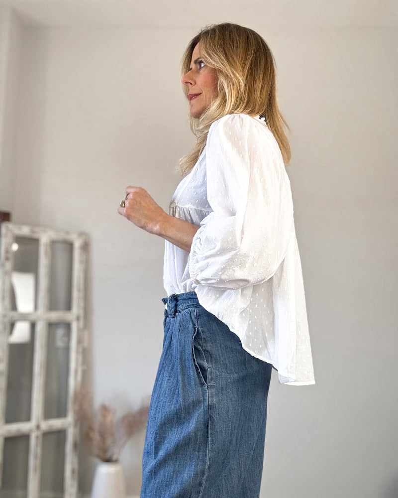 Blusa blanca abullonada boho